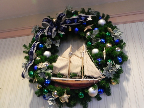 Epcot Resorts Holidays Yacht Club wreath