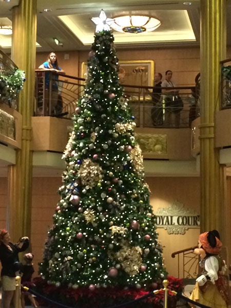 DCL Fantasy Christmas Tree