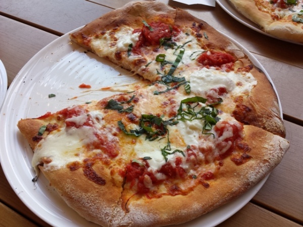 Red Oven Margherita pizza