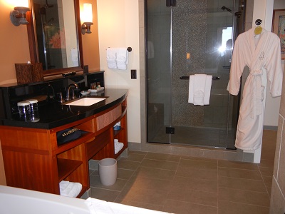 3-bedroom villa master bath 3-bedroom villa master bath