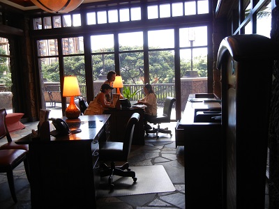 Tour Desk in lobby