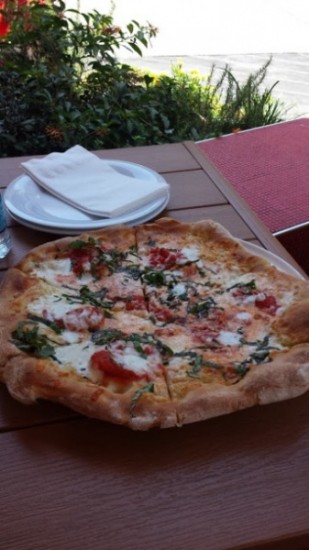 Red Oven Margherita Pizza Citywalk Red Oven Margherita Pizza