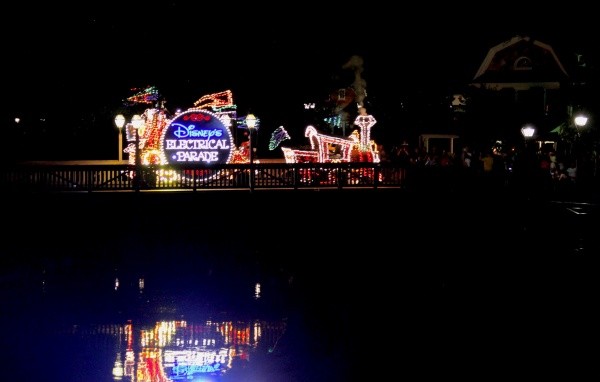 Main Street Electrical Parade - Magic Kingdom Main Street Electrical Parade - Magic Kingdom