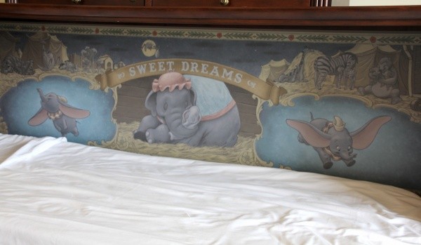 The Villas at Disney's Grand Floridian Resort & Spa Pull Down Twin-Size Bed with Dumbo