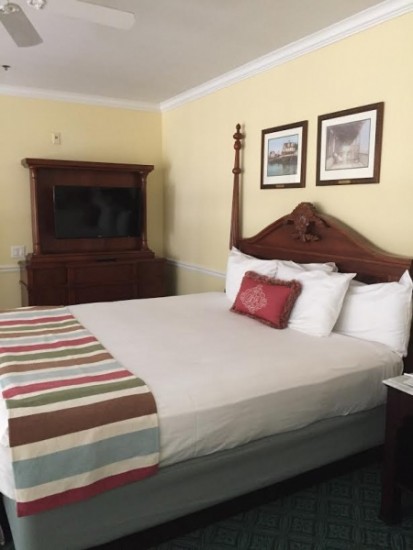 Bedroom Comfy King size bed!