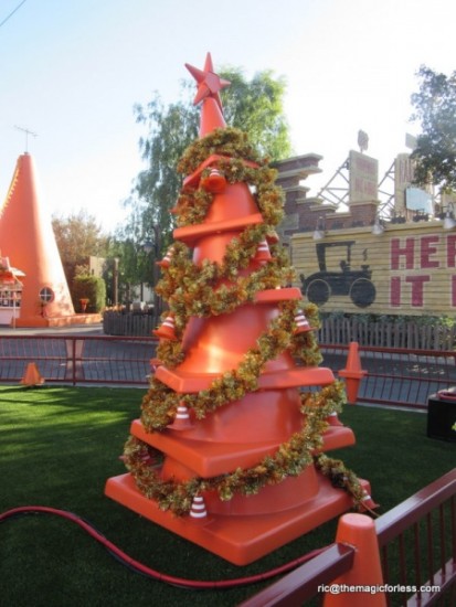 Cozy Cone Tree