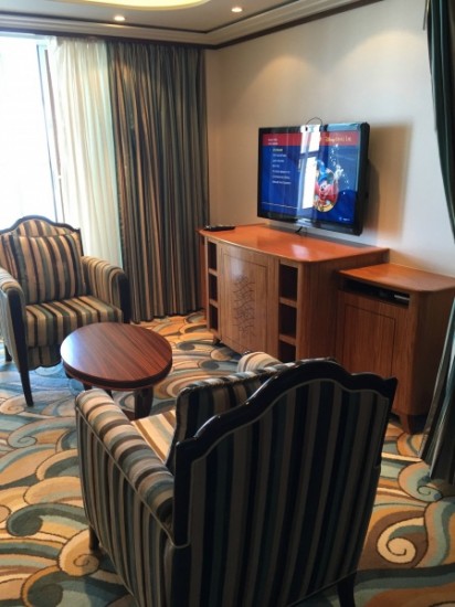 Living room Concierge Level on the Disney Fantasy