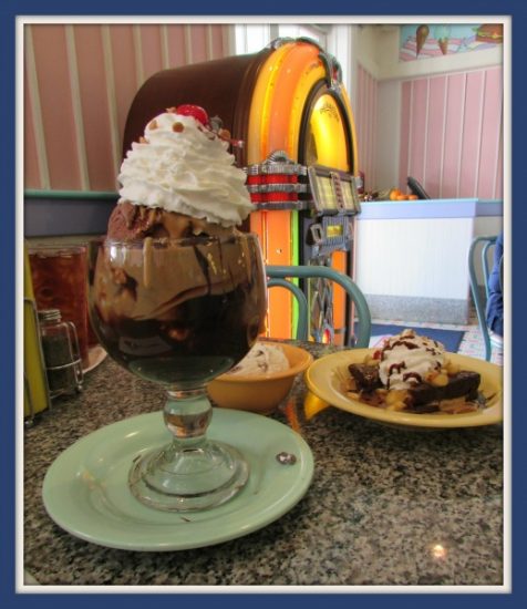 Disney Dining is a treat! Disney Dining is a treat!
