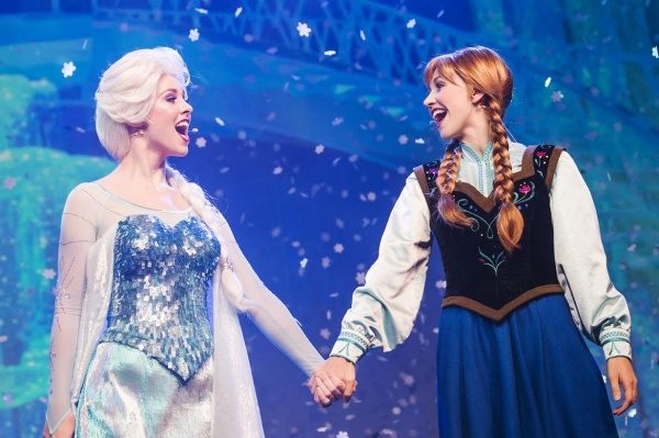 Frozen Ever After attraction and Royal Sommerhus