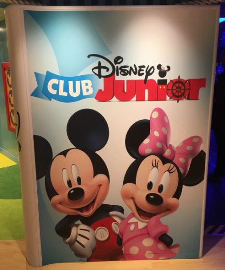 Club Disney Junior Area - Storybook
