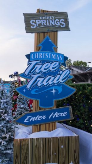 Disney-Springs-Christmas-Tree-Trail-2016-60