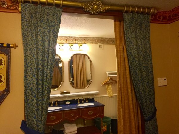 Royal Room double sinks