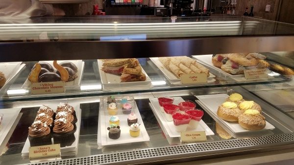 Kringla Bakeri Og Cafe Pastries