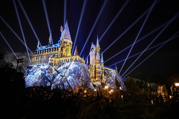 Celebrate the Holidays at Universal Orlando Resort!