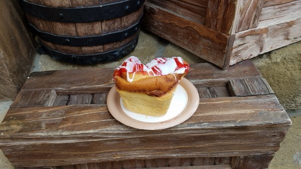 Gaston's Cinnamon Roll Gaston's Cinnamon Roll