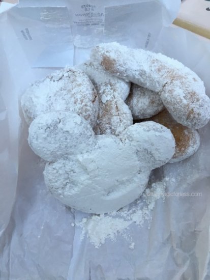 Mickey Beignets