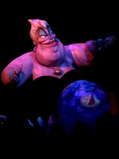 WDW MK Ursula