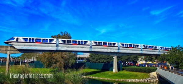 Disney world Monorail