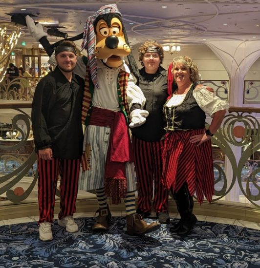 disney pirate night outfits