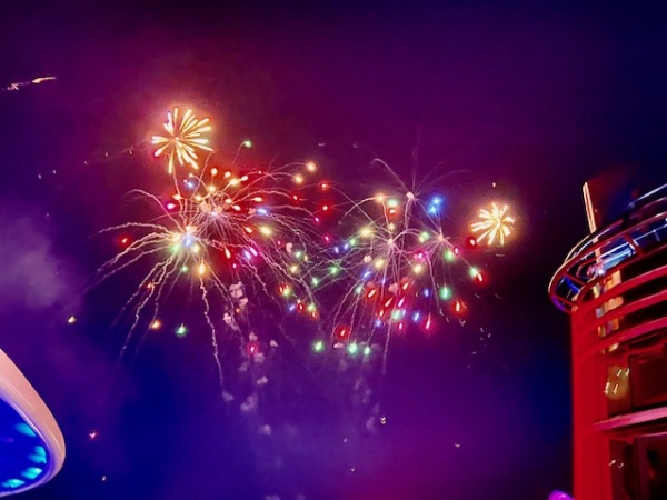 blogfireworks Fireworks at Sea