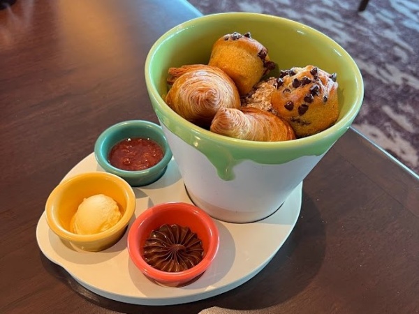 Topolino's Character Breakfast Paint Bucket of Pastries