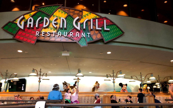 Garden Grill character meal entrance