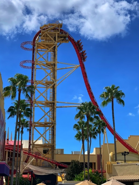 Hollywood Rip Ride Rockit rollercoaster ride