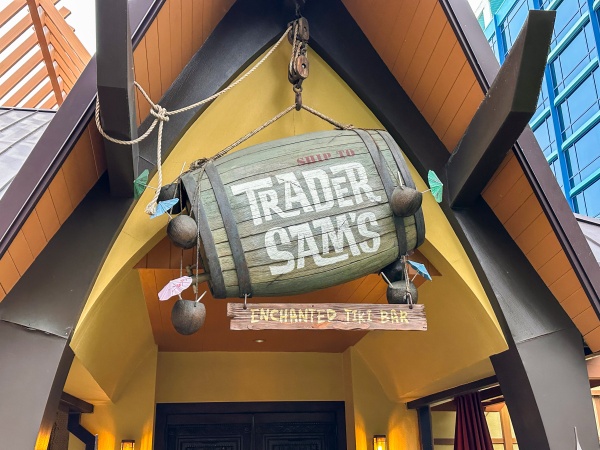 Trader Sam’s: Tiki Party of One