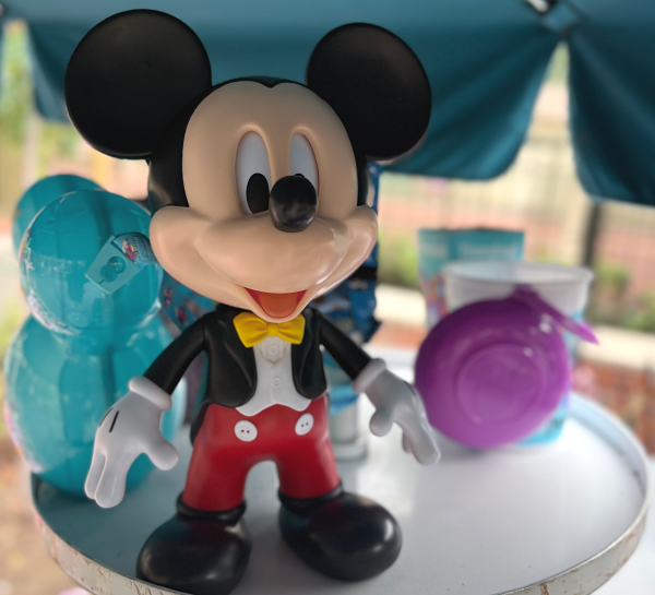 Disneyland 70th Celebration Talking Mickey Popcorn bucket 
