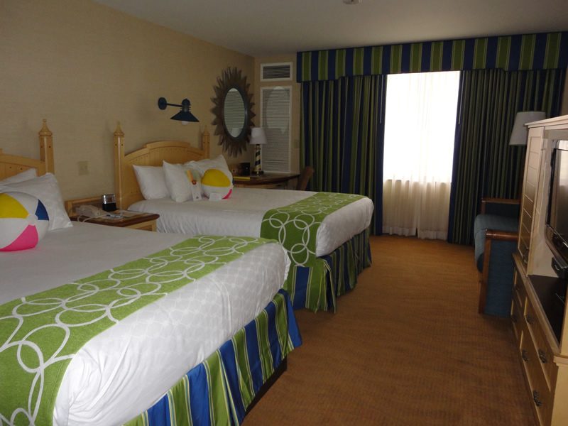 Disney S Paradise Pier Hotel At Disneyland Resort The