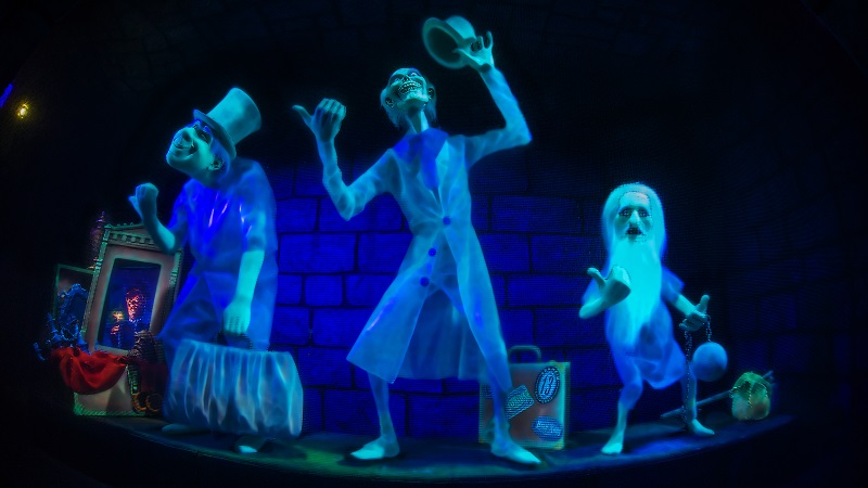 Haunted Mansion - Hitchhiking Ghosts