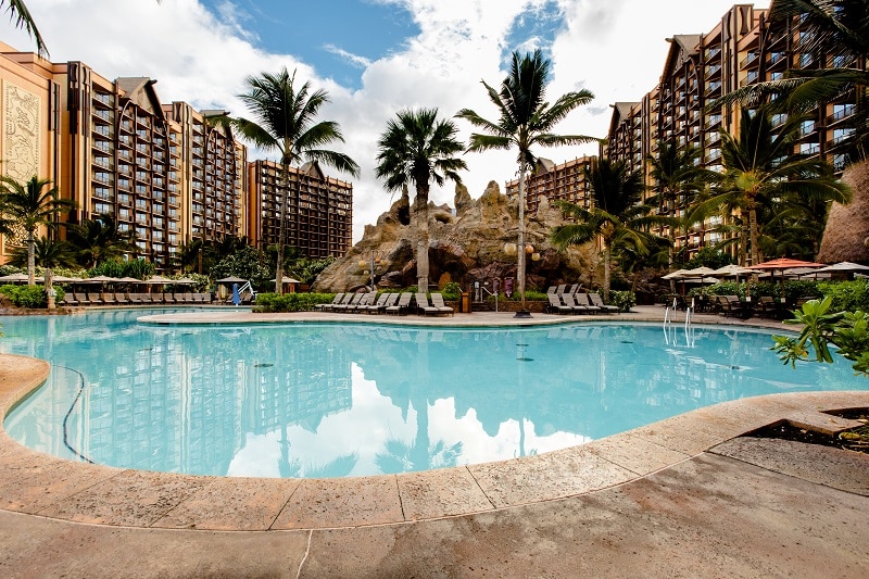 aulani waikolohe pool