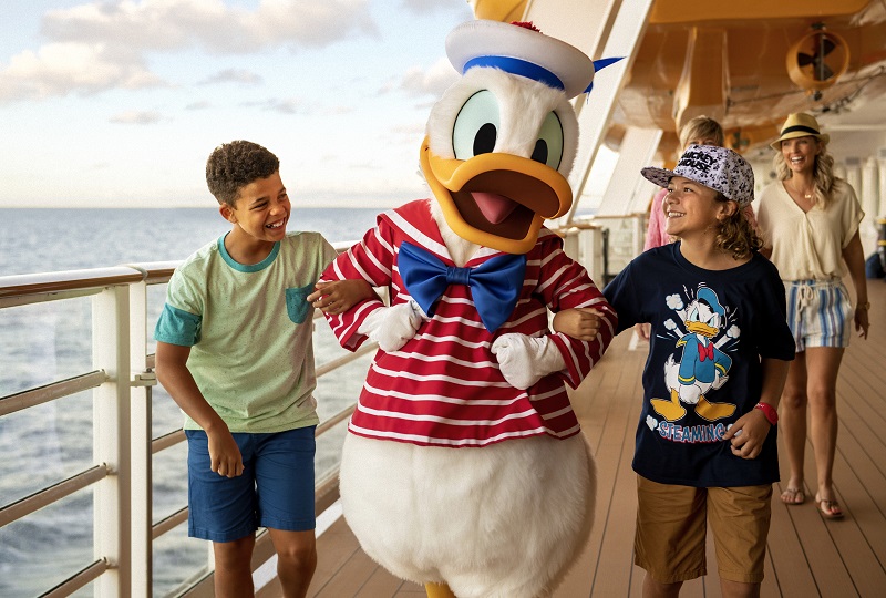 Donald Duck with Guests