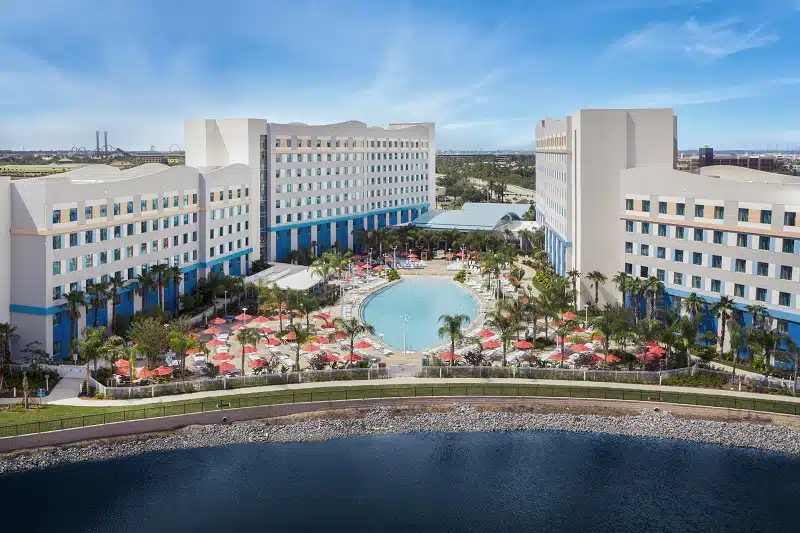 Surfside Inn & Suites - Endless Summer Resort